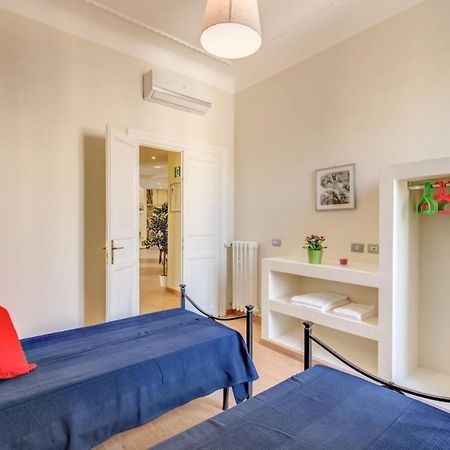 Lovely 4-Bedroom Apartment 30M Sangiovanni Metro Rome Exterior photo