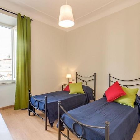 Lovely 4-Bedroom Apartment 30M Sangiovanni Metro Rome Exterior photo