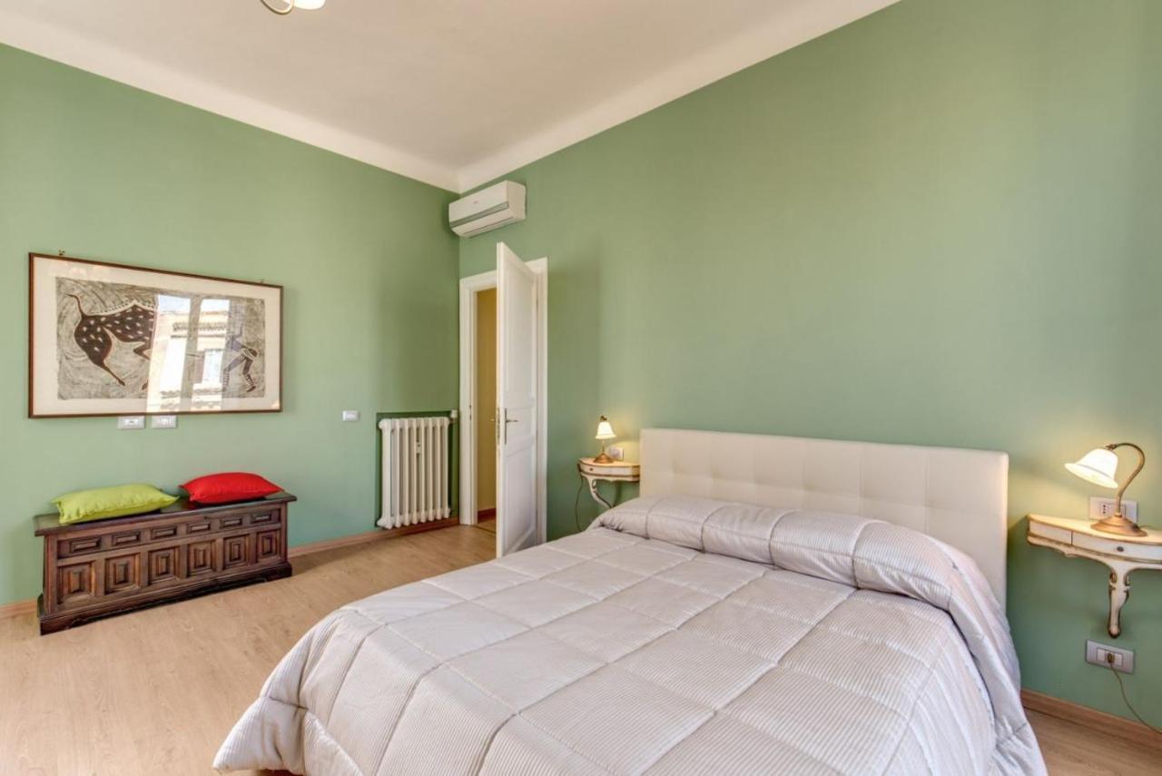 Lovely 4-Bedroom Apartment 30M Sangiovanni Metro Rome Exterior photo