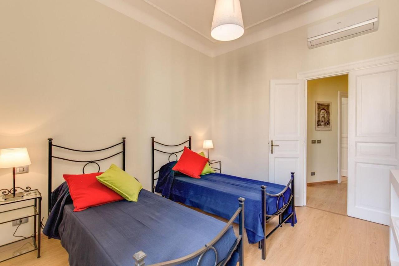 Lovely 4-Bedroom Apartment 30M Sangiovanni Metro Rome Exterior photo