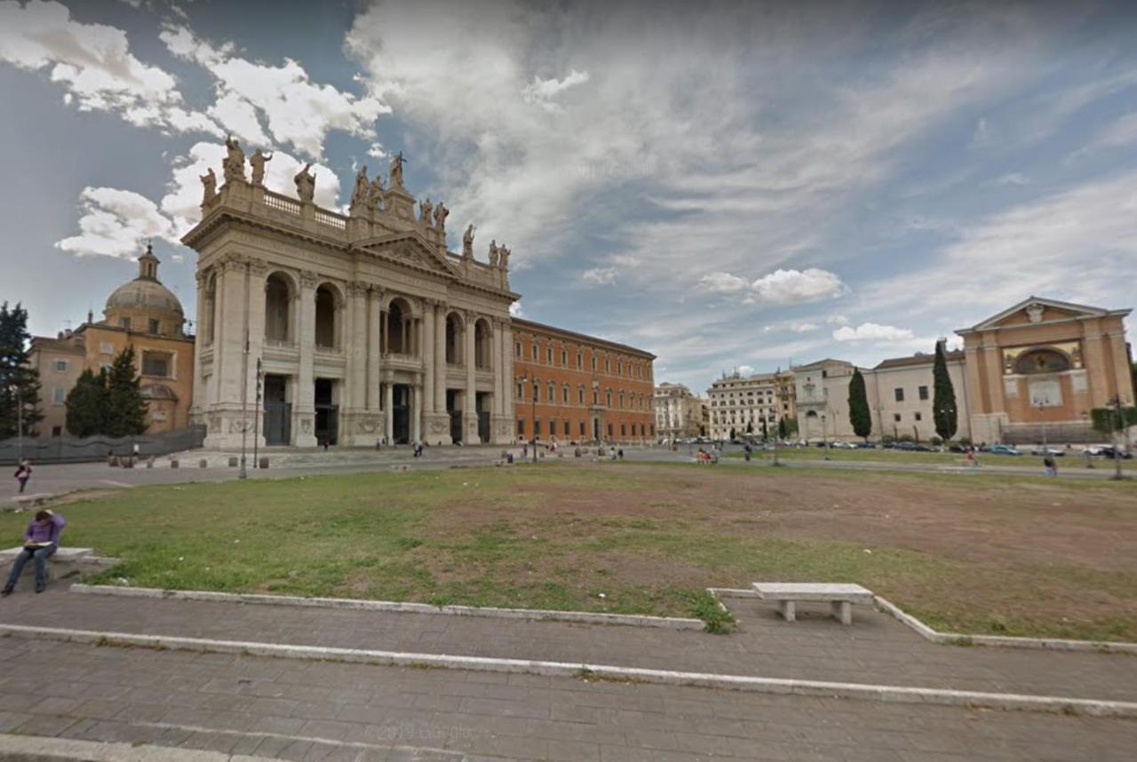 Lovely 4-Bedroom Apartment 30M Sangiovanni Metro Rome Exterior photo