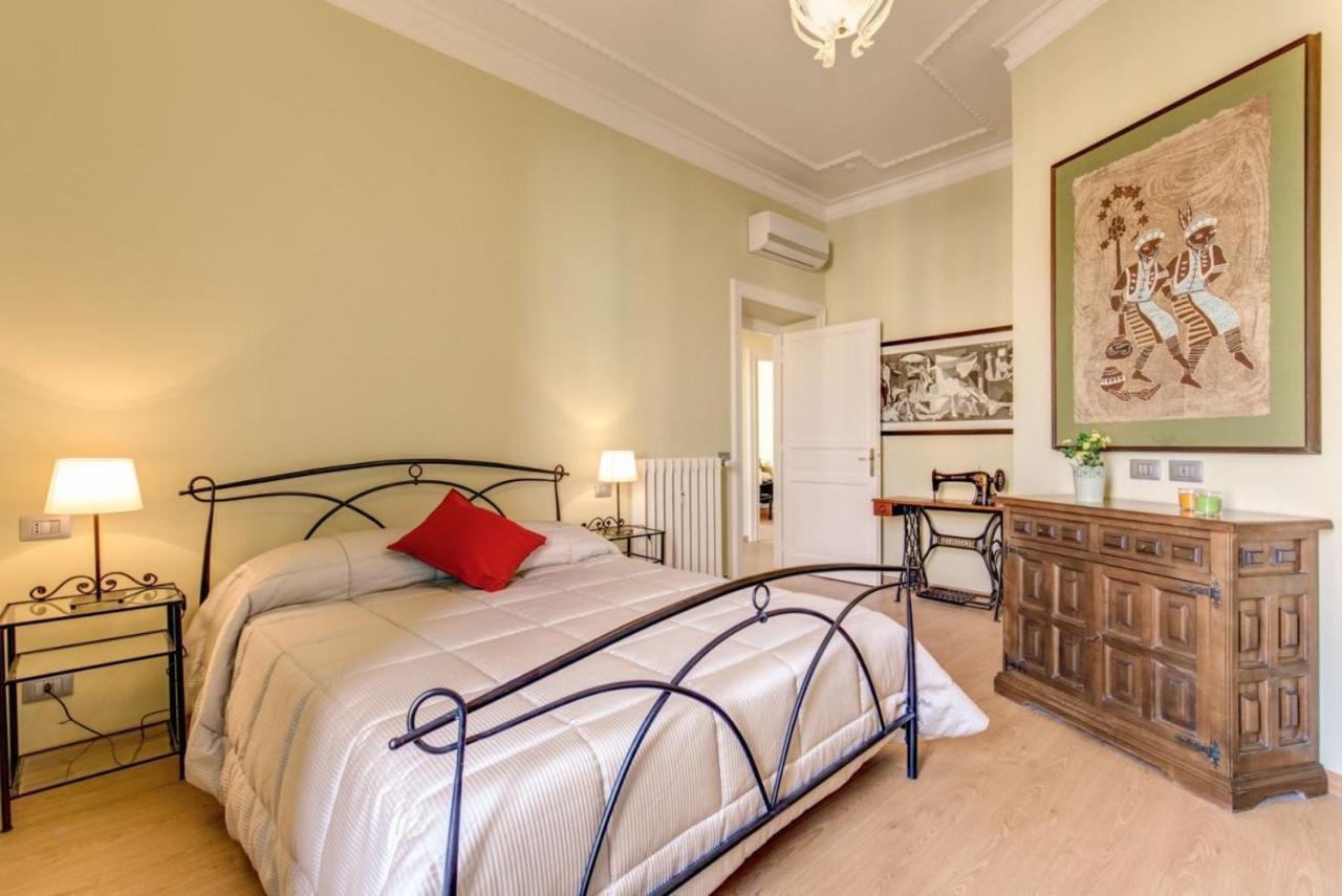 Lovely 4-Bedroom Apartment 30M Sangiovanni Metro Rome Exterior photo